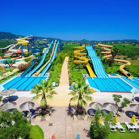 Water Village - The Apartmán Sarakinádhon